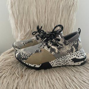 Steve Madden Cliff Chunky Sole Lace Up Platform Fashion Sneakers Women's Size 9